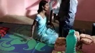 Bihar motihri jila ki renu bhabhi apne ghar chudai dever se