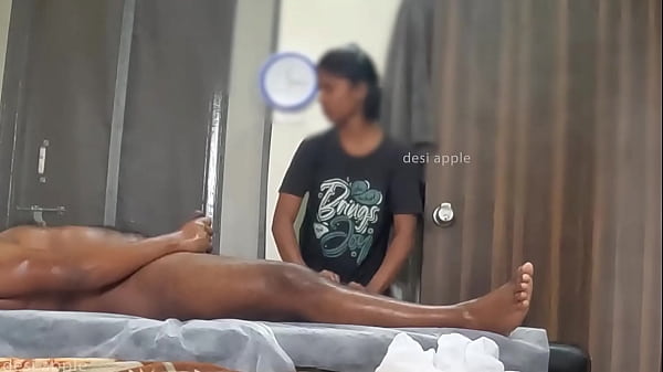Flashing dick while taking massage