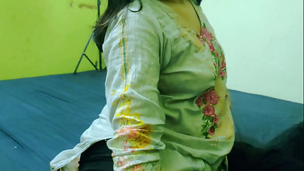 Pakistani beautiful Stepmom hard fast sex